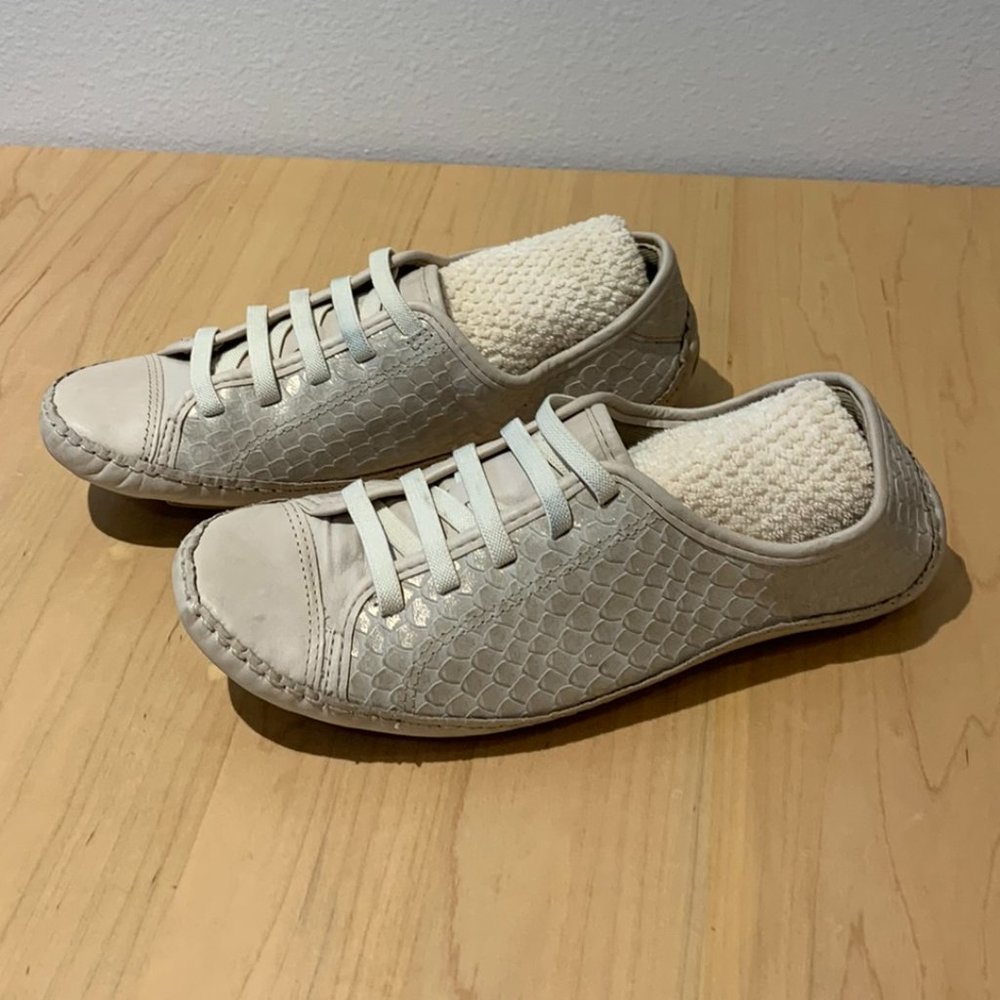 Dakota Sneaker, Metallic Cream, Women's US 9